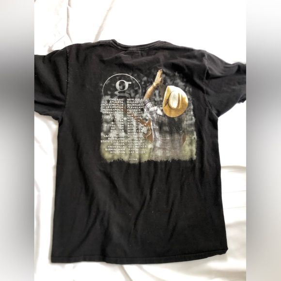 Black Graphic Garth Brooks World Tour Tee - Picture 4 of 13
